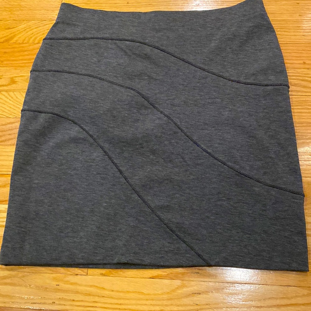 Mini skirt, dark grey, beautiful texture!